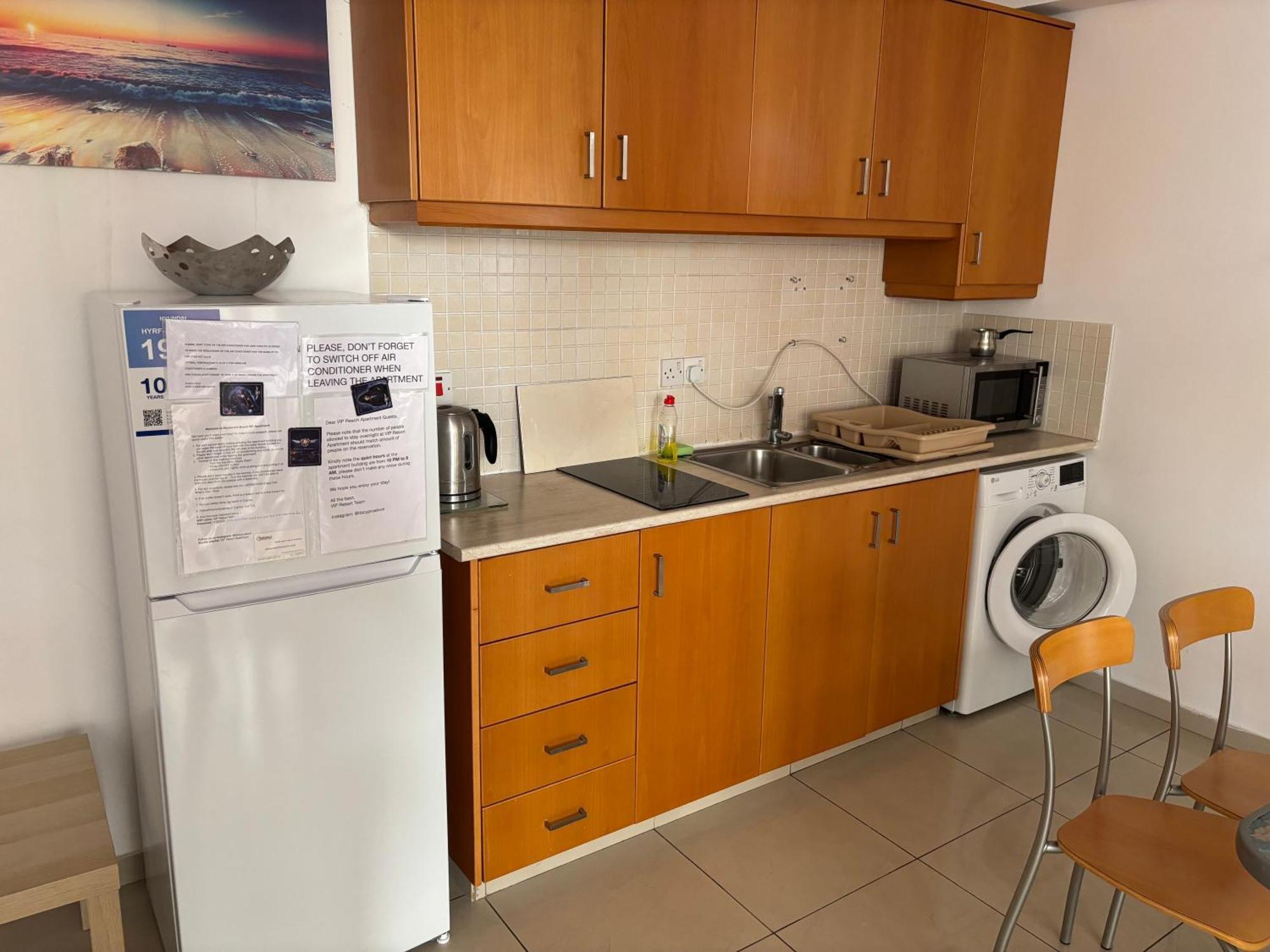 Vip Resort Apartment On Makenzie Beach Larnaca Luaran gambar