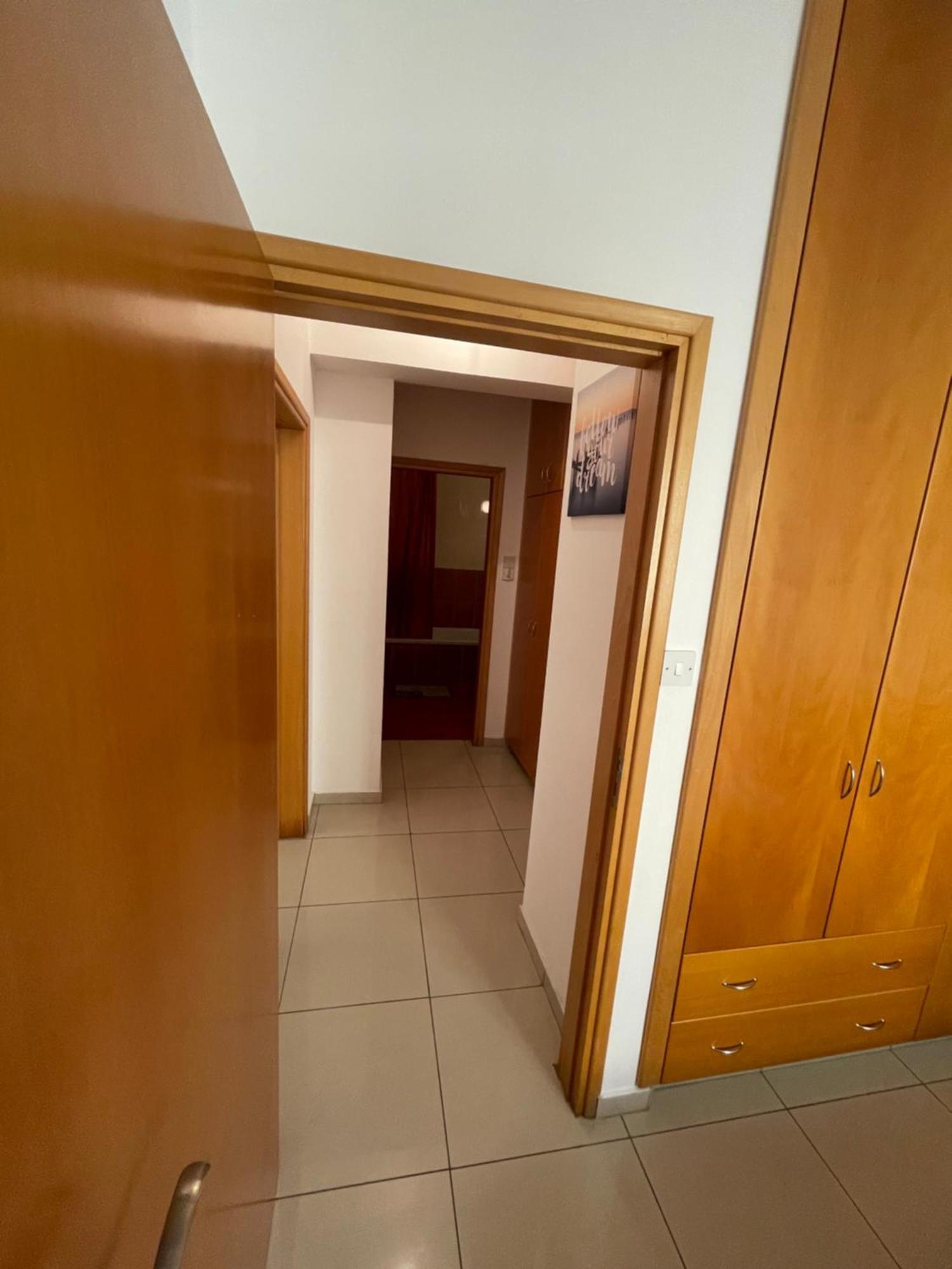 Vip Resort Apartment On Makenzie Beach Larnaca Luaran gambar
