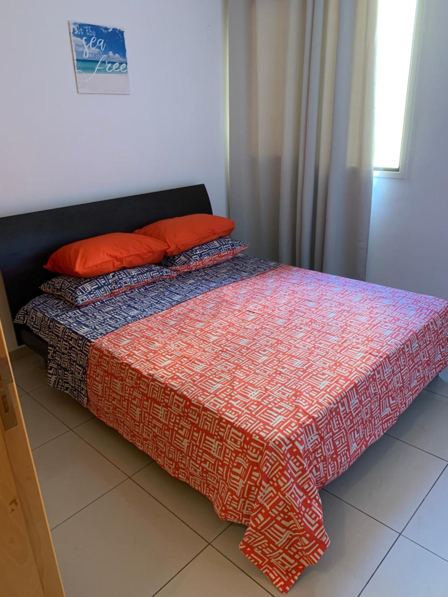 Vip Resort Apartment On Makenzie Beach Larnaca Luaran gambar